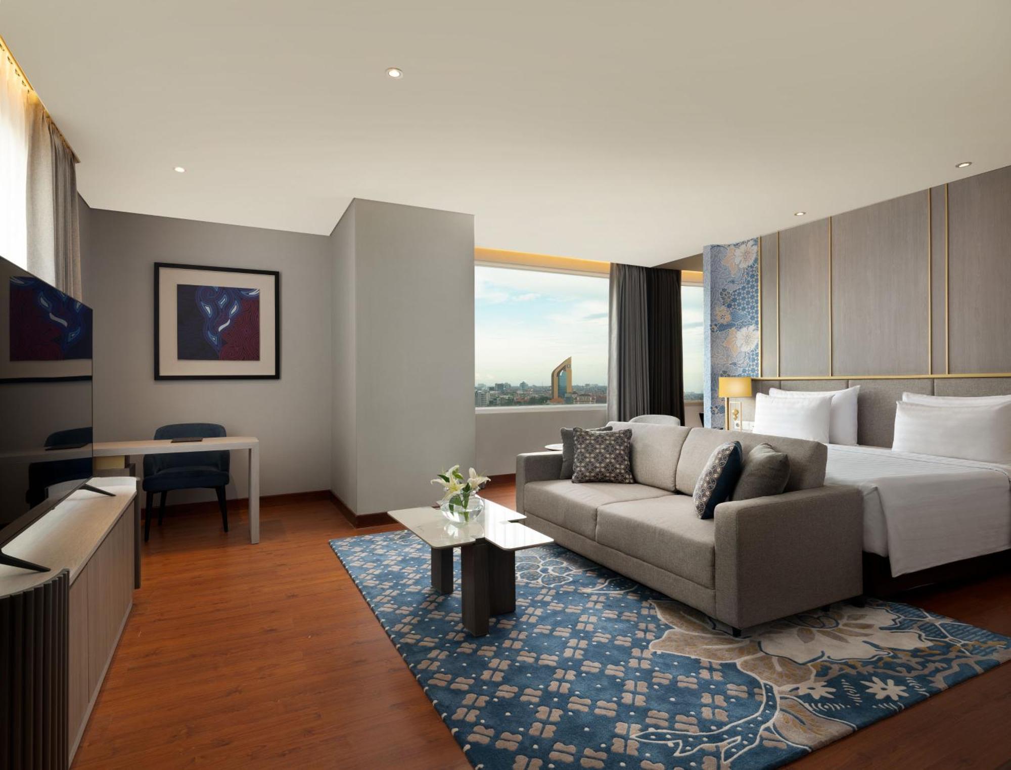 Hotel Santika Premiere Gubeng Сурабая Екстериор снимка
