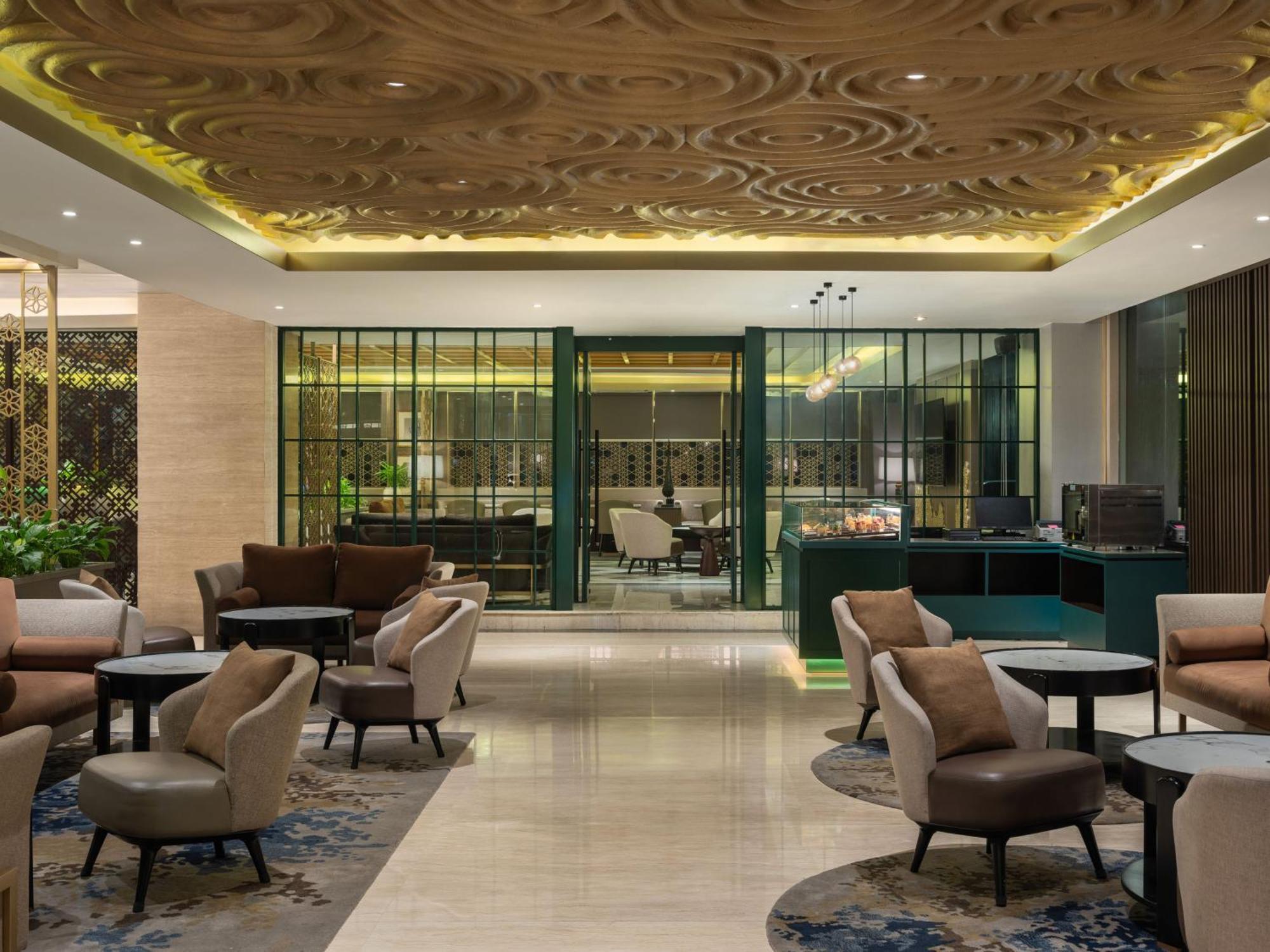 Hotel Santika Premiere Gubeng Сурабая Екстериор снимка