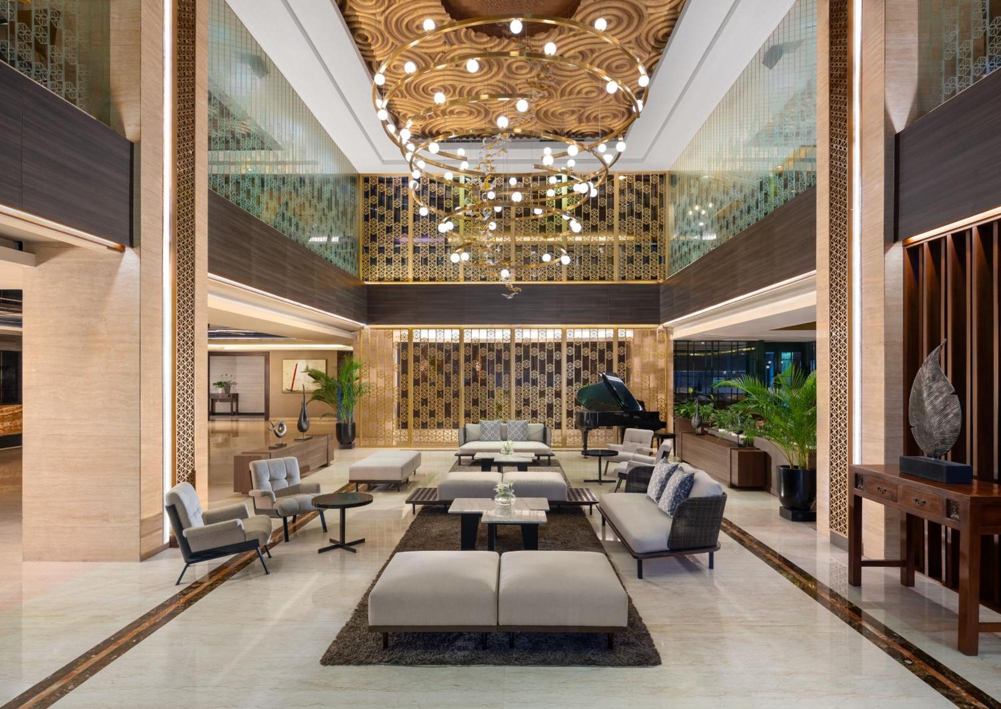 Hotel Santika Premiere Gubeng Сурабая Екстериор снимка