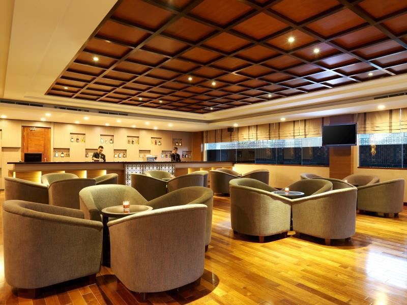 Hotel Santika Premiere Gubeng Сурабая Екстериор снимка